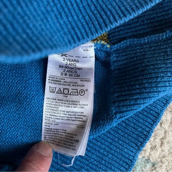 Baby Gap + Junk Food Batman Sweater size 2T - Picture 5 of 6